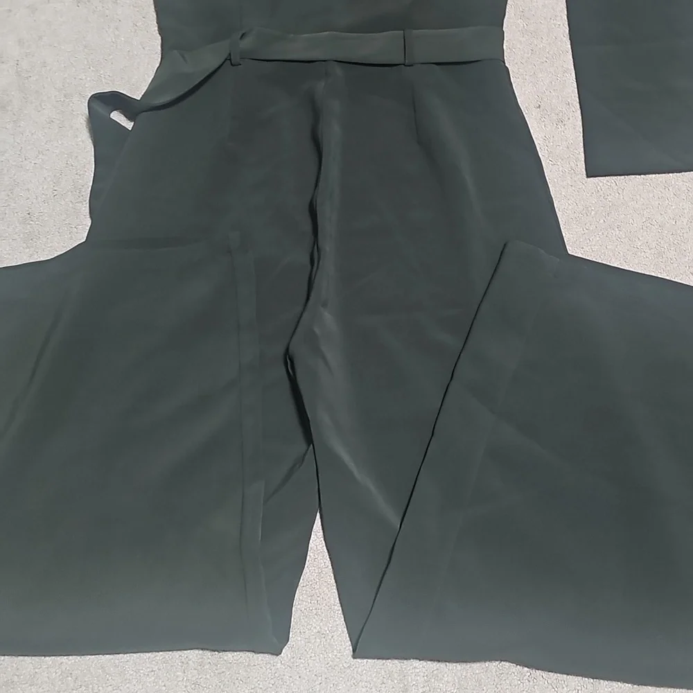 Elegant Dark Green One-Shoulder Jumpsuit - Picture 3 of 11